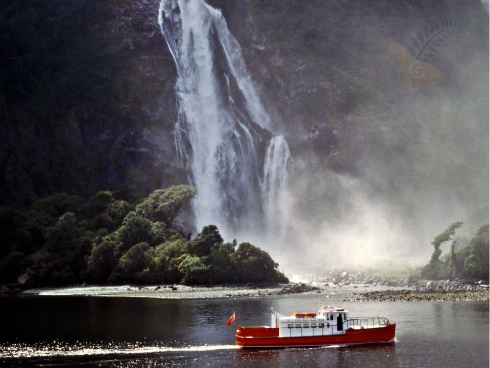 Private boat Milford Sound fiord