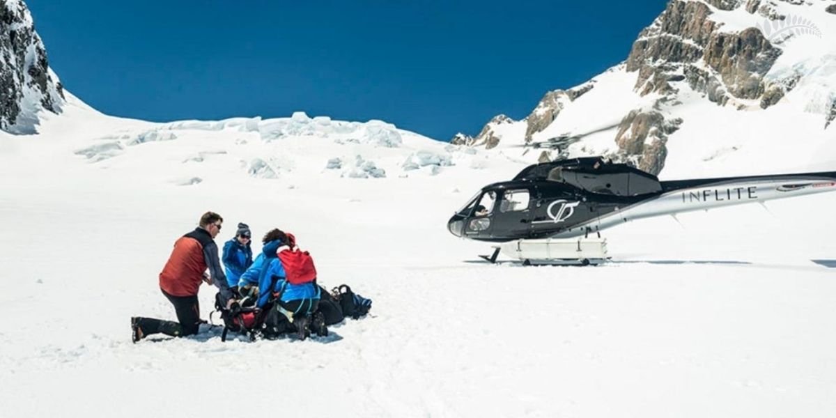 Helicopter Mt Cook glacier landing